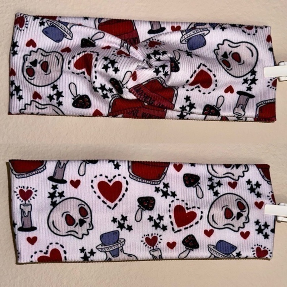 Love potion skulls mushrooms twist front headband new